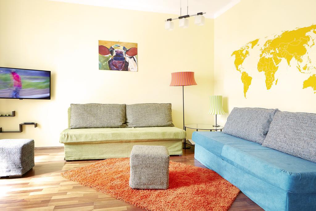 Lovely Funky Flat Near Royal Park Varsó Kültér fotó